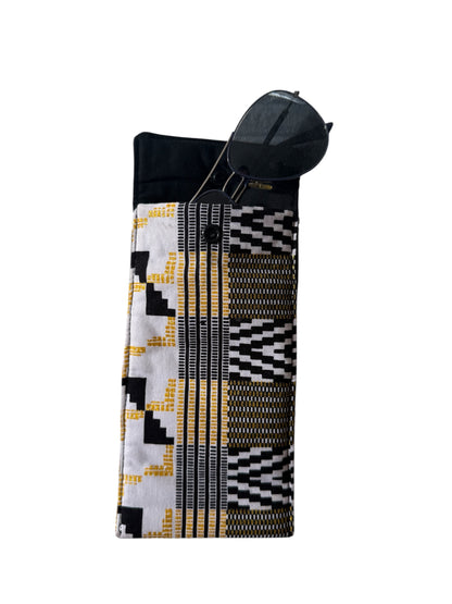 Funda para gafas estampado blanco y negro