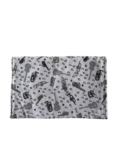 Bolso con estampado musical